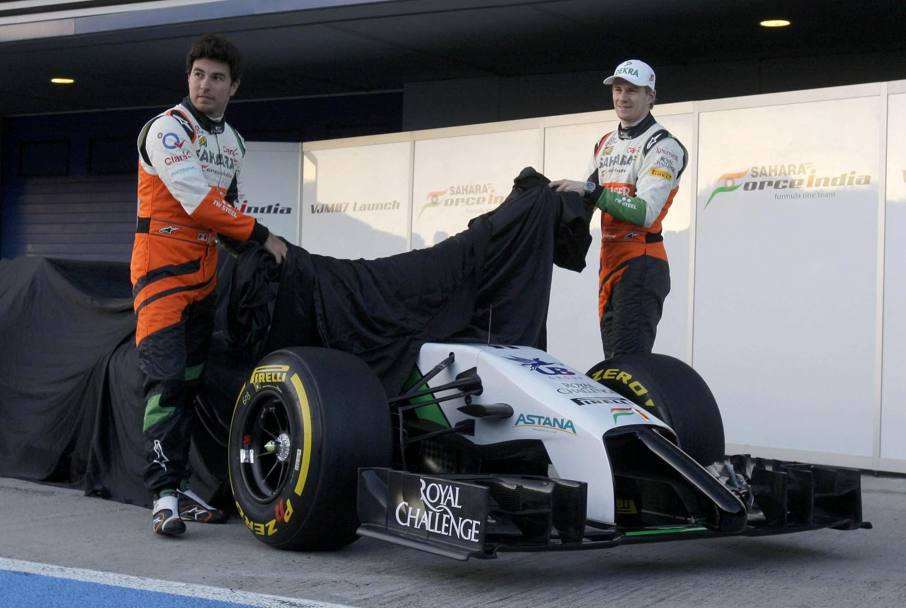 Perez e Hulkenberg svelano la nuova Force India. Epa